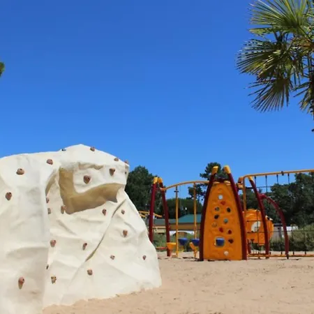 Camping Cosy - 4 Pers. - Api-1-52-2477 Saint-Hilaire-de-Riez